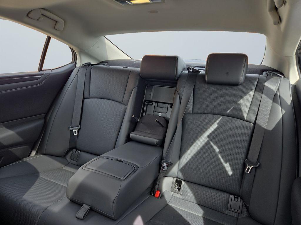 used 2022 Lexus ES 350 car, priced at $35,800