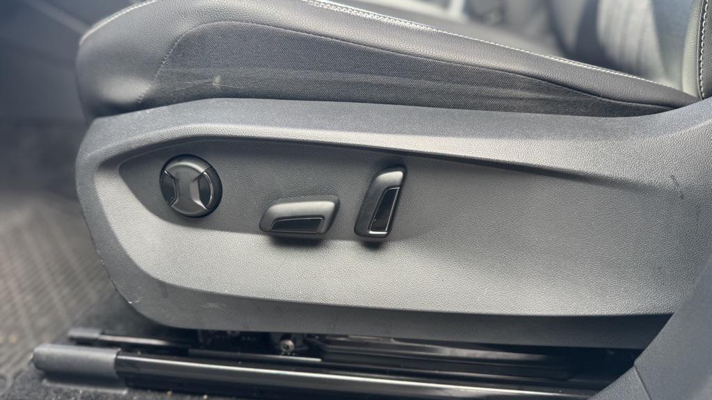 used 2024 Volkswagen Tiguan car, priced at $25,200