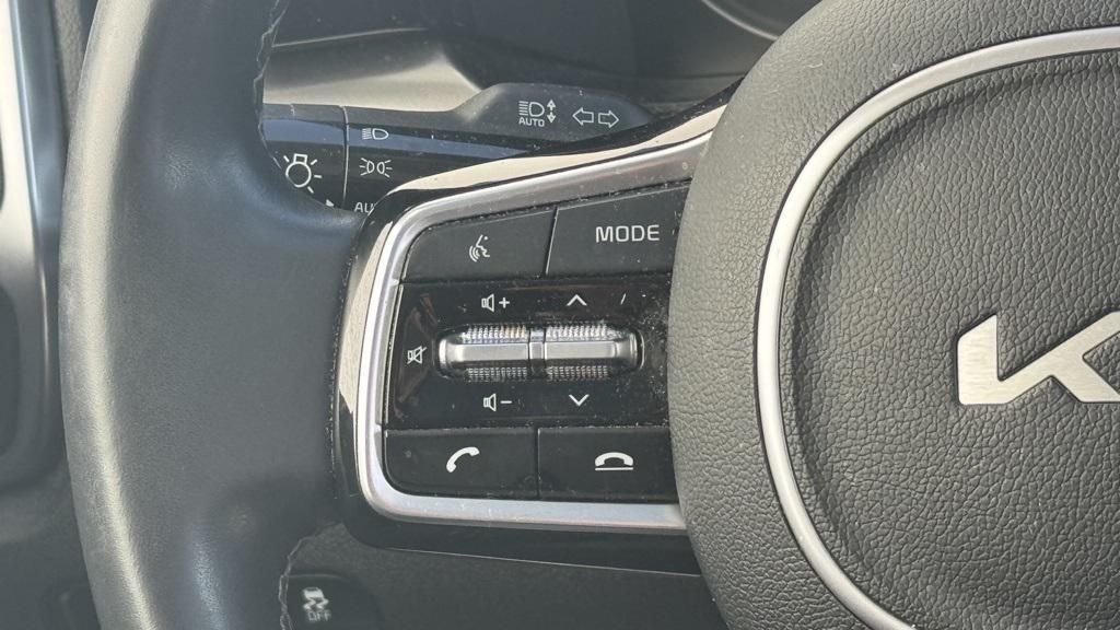 used 2023 Kia Sorento car, priced at $27,200