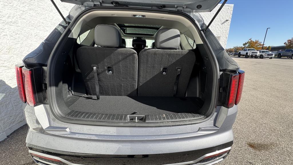 used 2023 Kia Sorento car, priced at $27,200