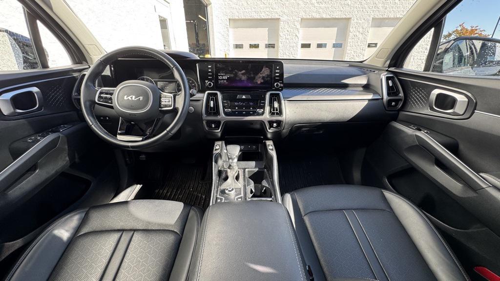 used 2023 Kia Sorento car, priced at $27,200