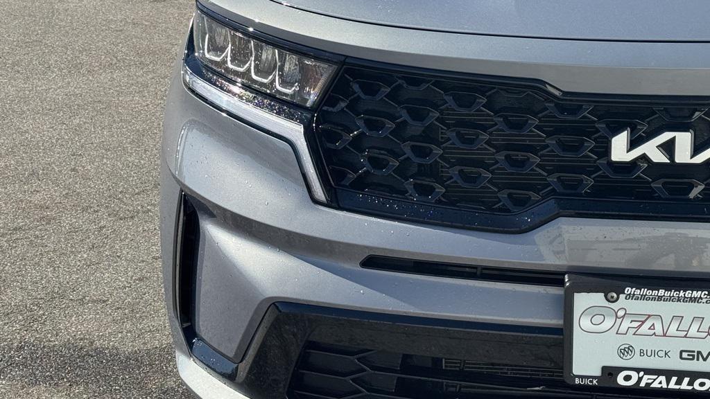 used 2023 Kia Sorento car, priced at $27,200