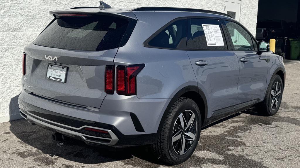 used 2023 Kia Sorento car, priced at $27,200