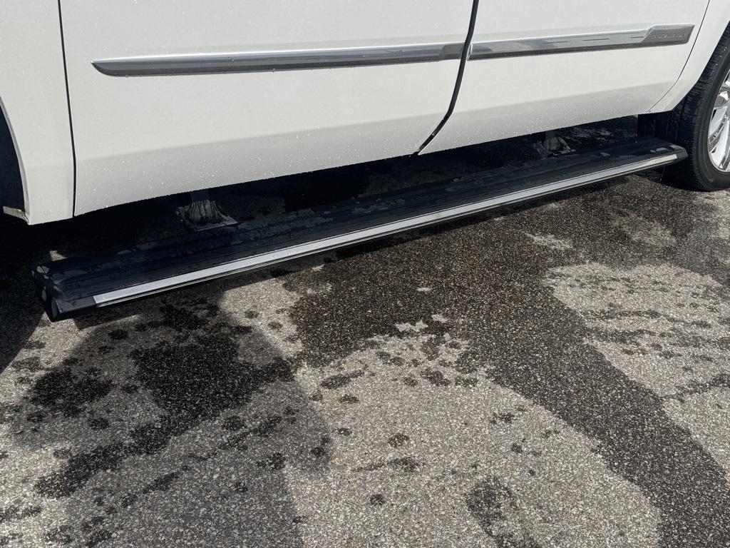 used 2018 Cadillac Escalade ESV car, priced at $32,900