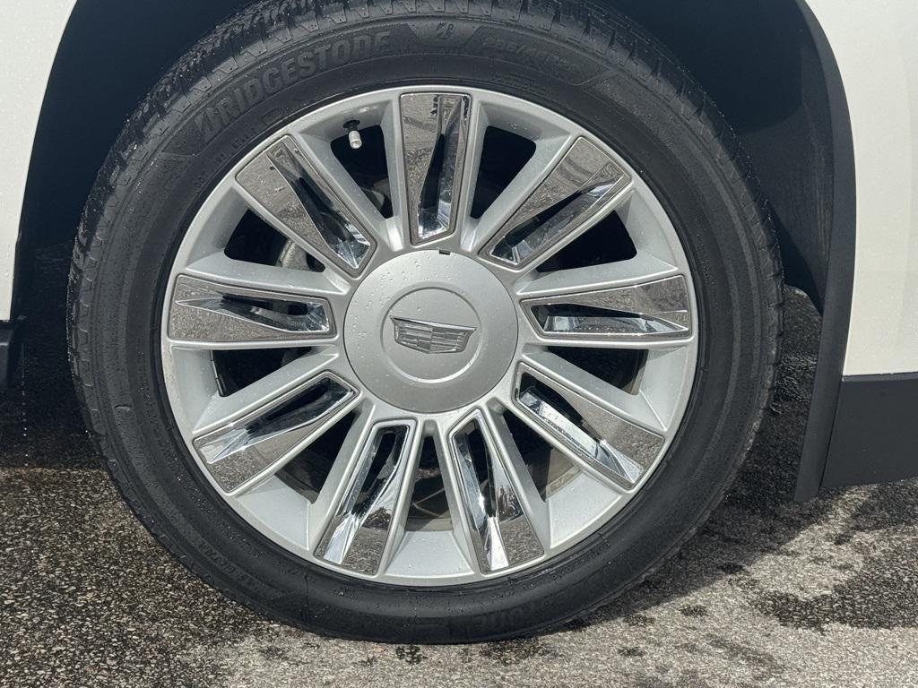 used 2018 Cadillac Escalade ESV car, priced at $32,900