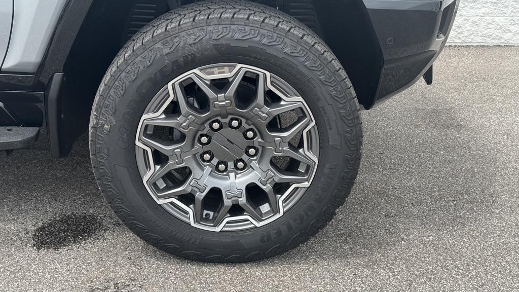 new 2025 GMC HUMMER EV SUV car, priced at $99,615