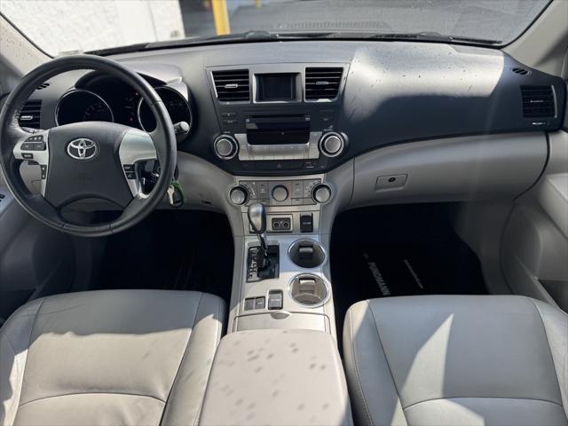 used 2012 Toyota Highlander car, priced at $12,900