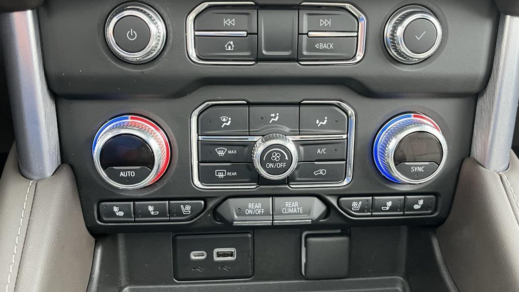 used 2021 GMC Yukon XL car, priced at $38,900