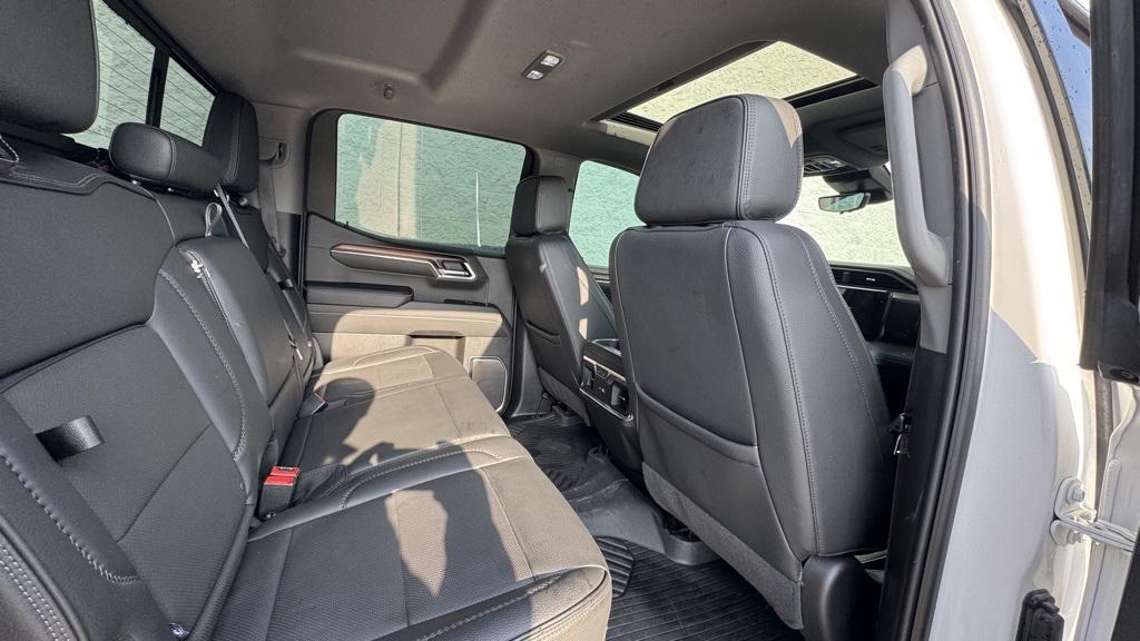 used 2024 GMC Sierra 1500 car, priced at $52,300
