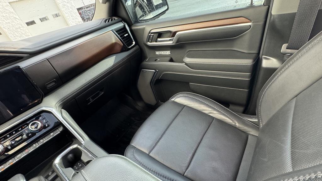 used 2024 GMC Sierra 1500 car, priced at $52,300