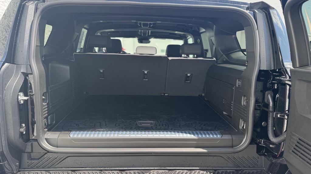 new 2025 GMC HUMMER EV SUV car, priced at $99,485