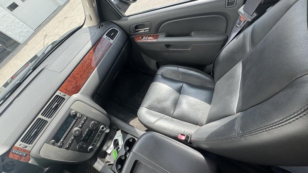 used 2011 GMC Yukon XL car, priced at $12,900