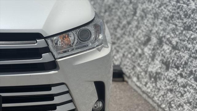 used 2017 Toyota Highlander car, priced at $18,900