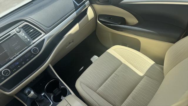 used 2017 Toyota Highlander car, priced at $18,900