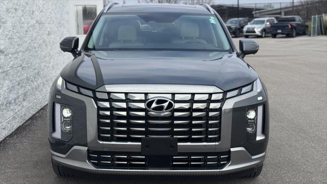 used 2024 Hyundai Palisade car, priced at $42,900