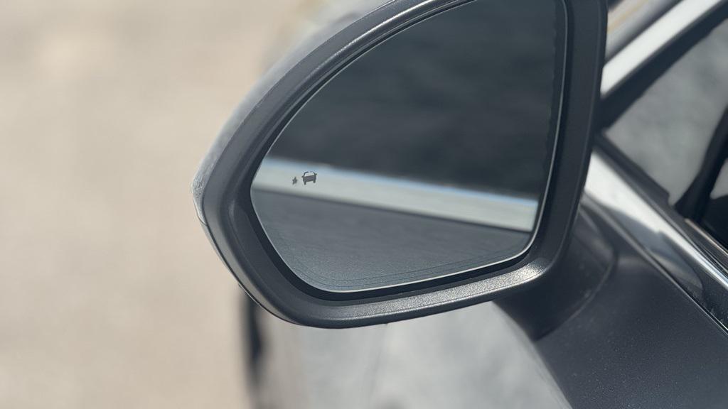 used 2021 Buick Envision car, priced at $24,900