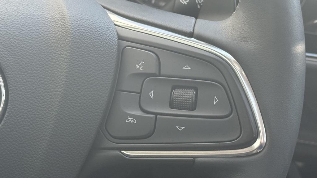 used 2021 Buick Envision car, priced at $24,900