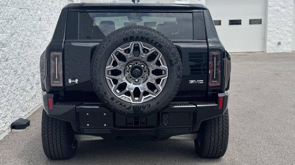 new 2026 GMC HUMMER EV SUV car, priced at $109,185