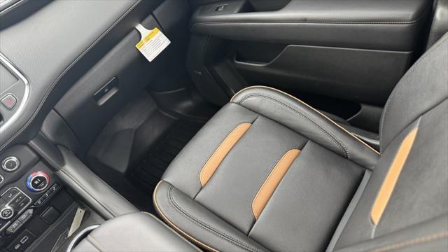 used 2023 GMC Yukon car, priced at $59,800
