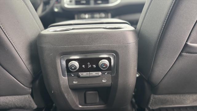used 2023 GMC Yukon car, priced at $59,800