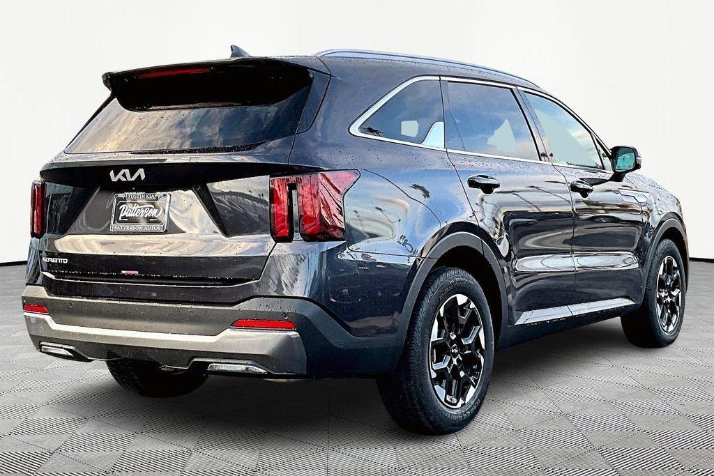 used 2025 Kia Sorento car, priced at $31,987