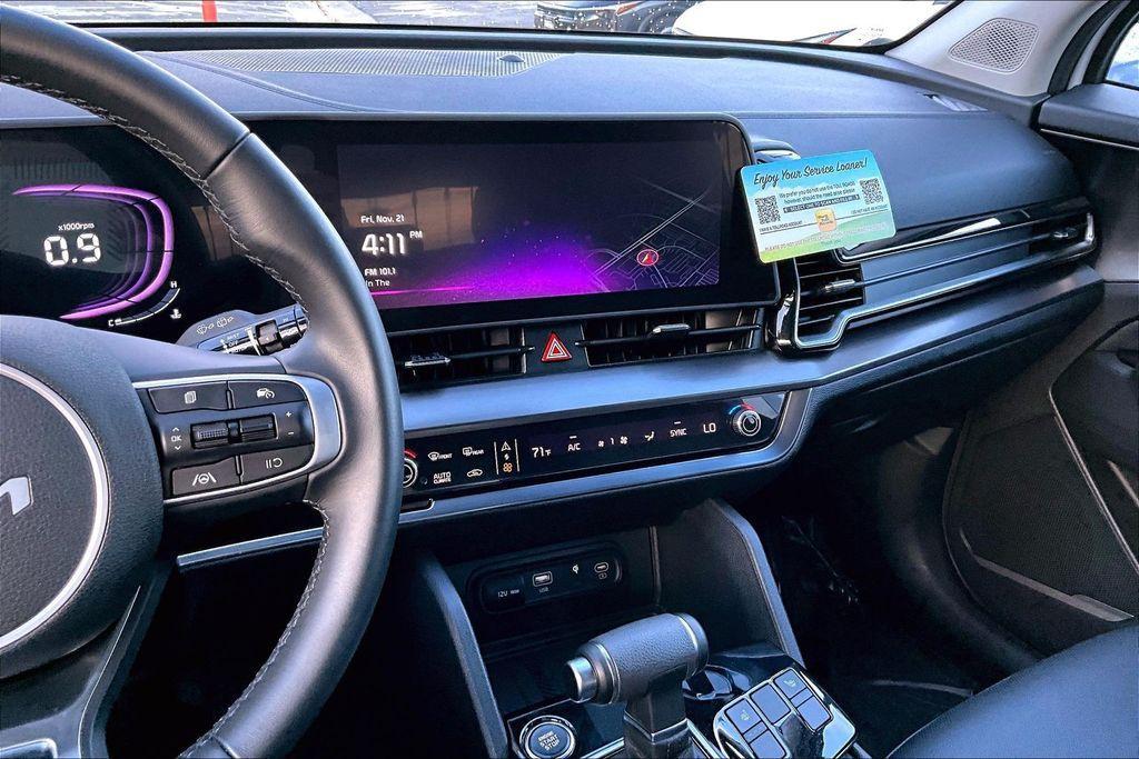 used 2025 Kia Sportage car, priced at $27,894