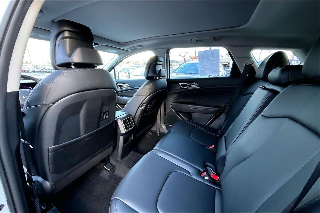 used 2025 Kia Sportage car, priced at $27,894
