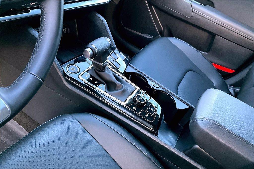 used 2025 Kia Sportage car, priced at $27,894