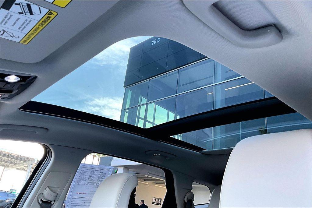 used 2025 Kia Sportage car, priced at $28,142