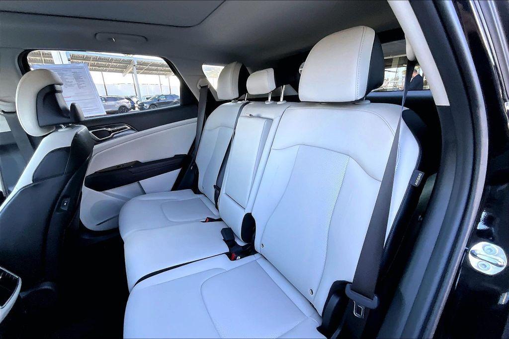 used 2025 Kia Sportage car, priced at $28,142