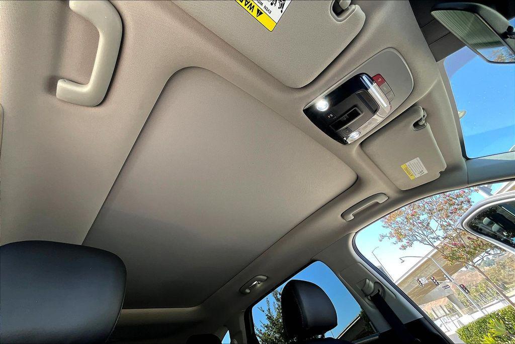 used 2022 Kia Sorento car, priced at $30,127