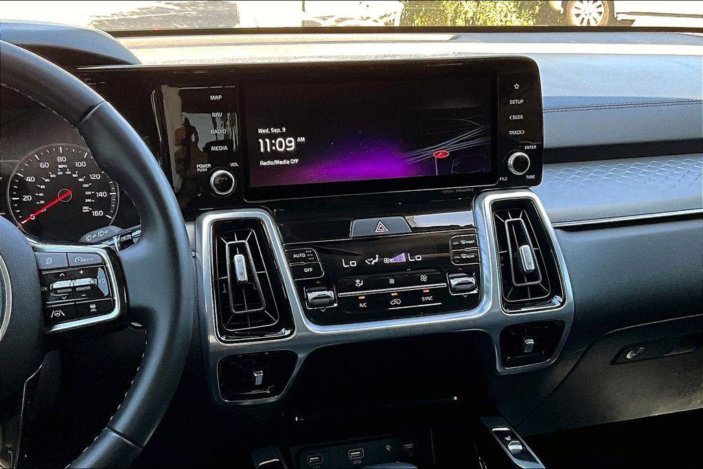 used 2022 Kia Sorento car, priced at $30,127