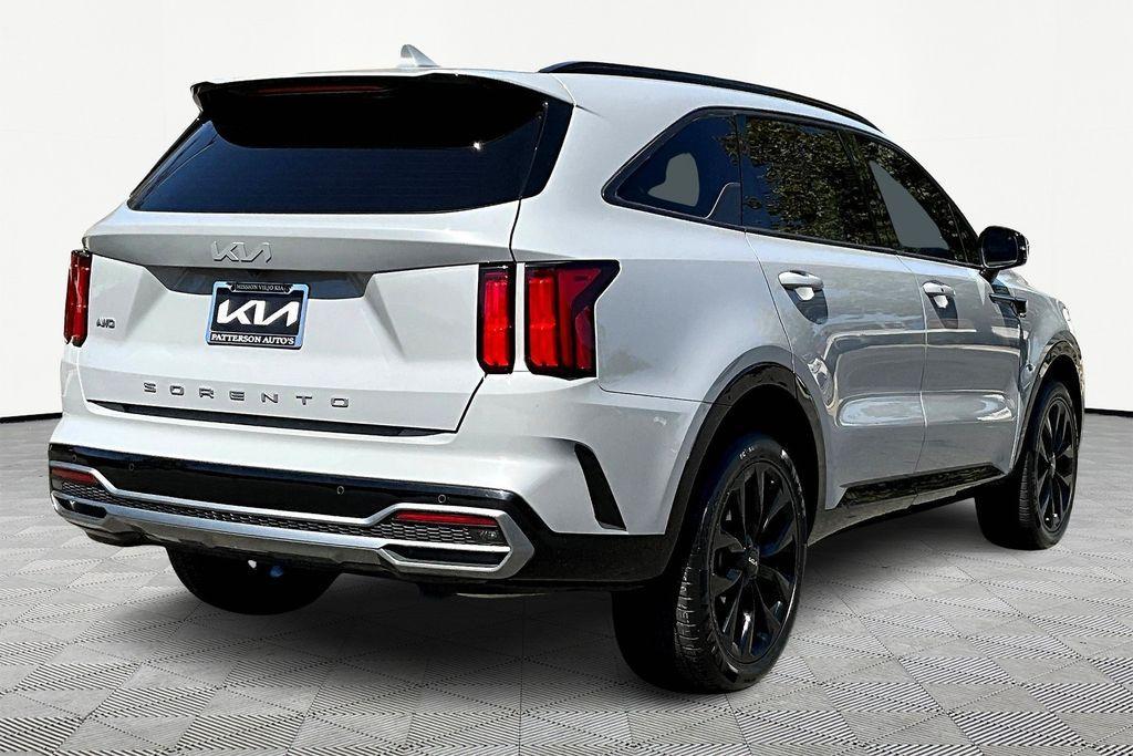 used 2022 Kia Sorento car, priced at $30,127