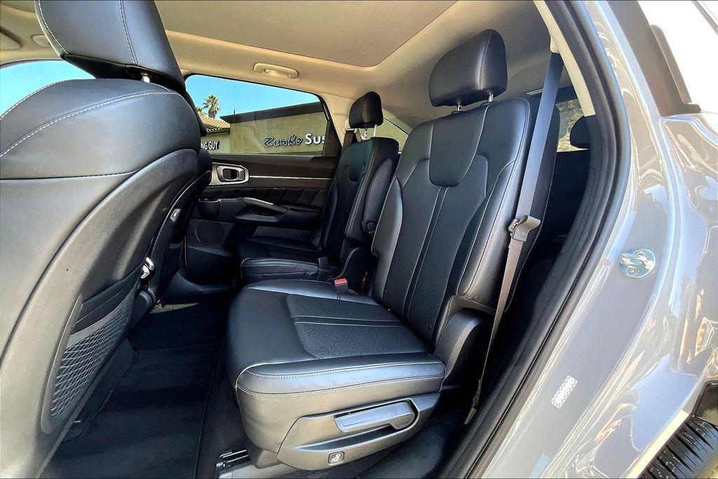 used 2022 Kia Sorento car, priced at $30,127