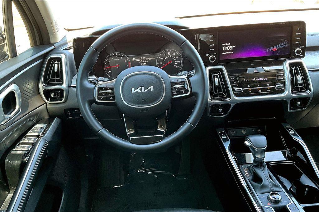 used 2022 Kia Sorento car, priced at $30,127