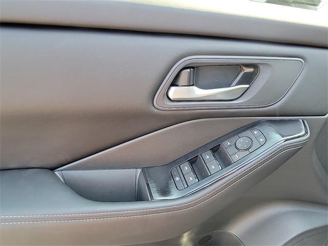 new 2025 Nissan Rogue car, priced at $31,529
