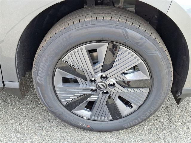 new 2025 Nissan Murano car, priced at $45,904