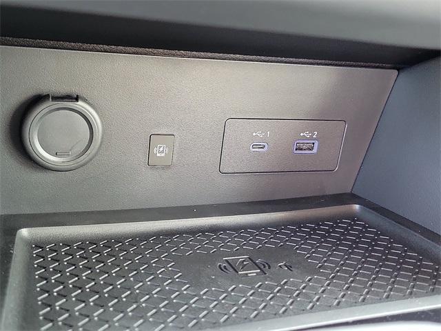 new 2025 Nissan Pathfinder car, priced at $38,670