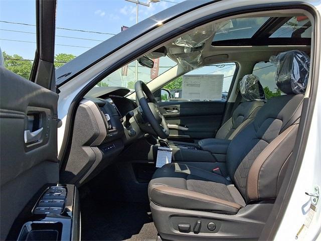new 2025 Nissan Pathfinder car, priced at $51,548