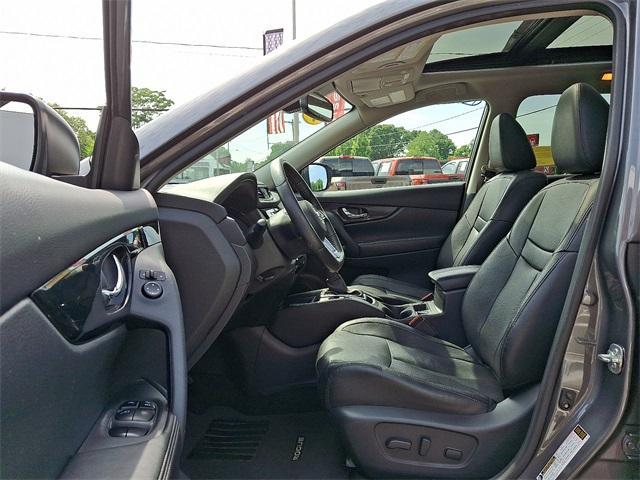 used 2019 Nissan Rogue car, priced at $19,514