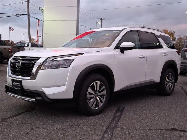 new 2025 Nissan Pathfinder car, priced at $39,074