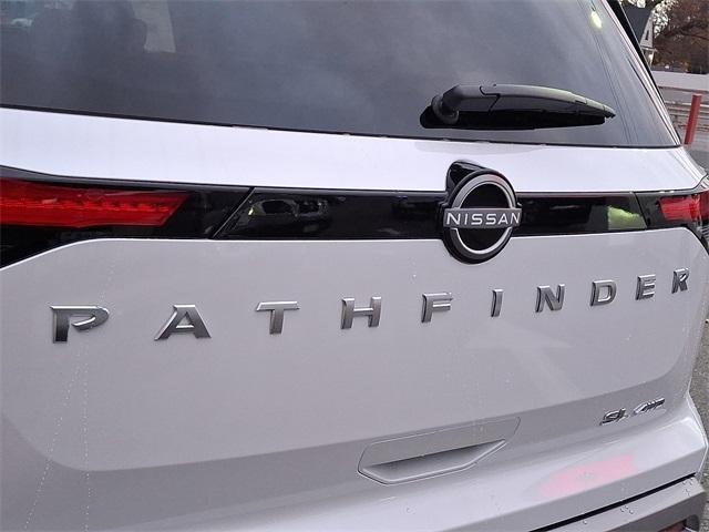 new 2025 Nissan Pathfinder car, priced at $39,074