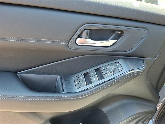 new 2025 Nissan Rogue car, priced at $38,037