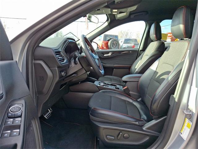 used 2023 Ford Escape car, priced at $24,982