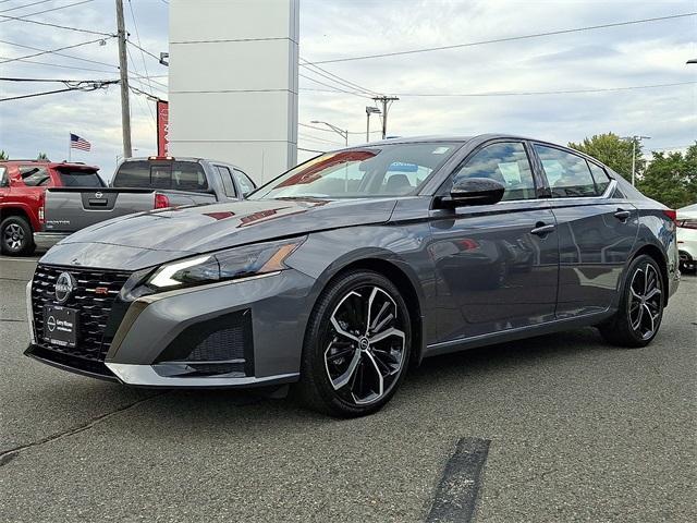 used 2025 Nissan Altima car, priced at $29,995