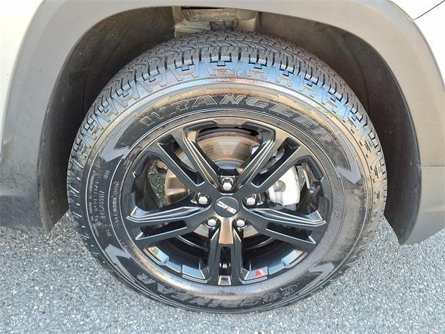 used 2023 GMC Terrain car, priced at $28,712