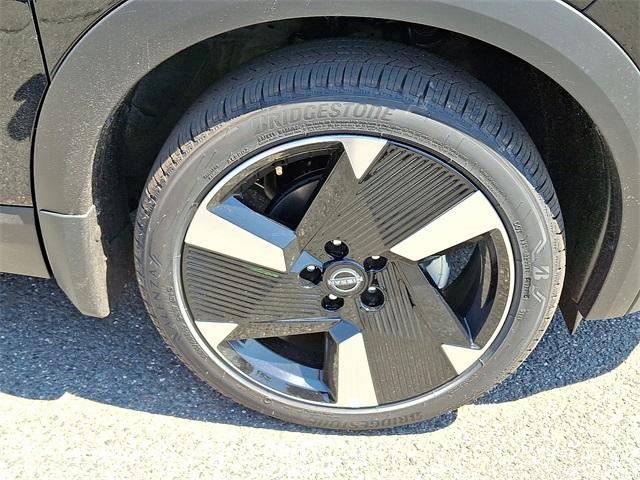 new 2025 Nissan Kicks car, priced at $31,176