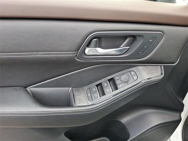 used 2022 Nissan Rogue car, priced at $27,186