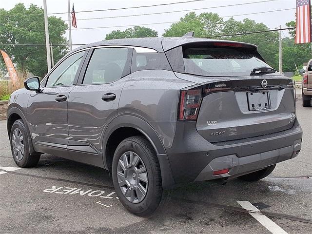 used 2025 Nissan Kicks car