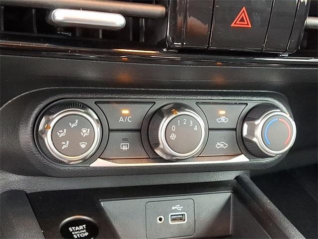 used 2025 Nissan Kicks car